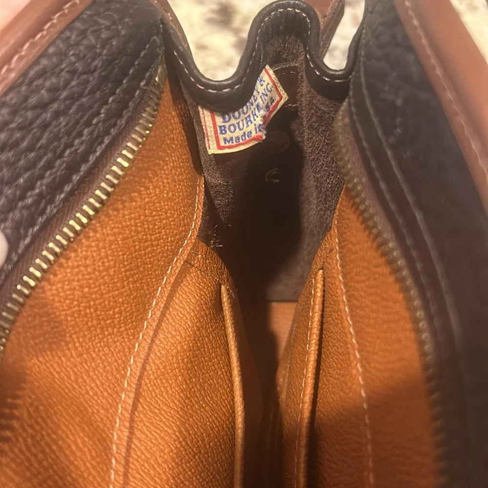 Vintage Dooney & Bourke Leather crossbody - Picture 5 of 11